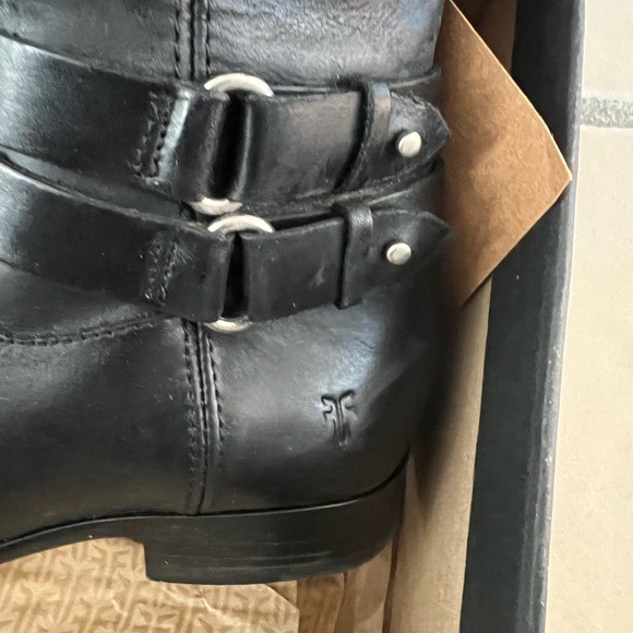 EUC Frye Black Leather Tall Boots - Picture 2 of 3